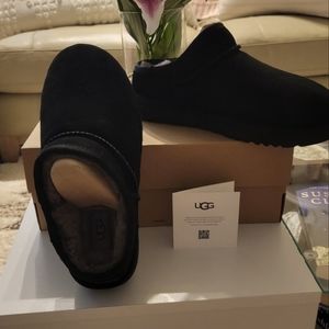 NEW UGG CLASSIC SLIPPER WOMENS SIZE 8